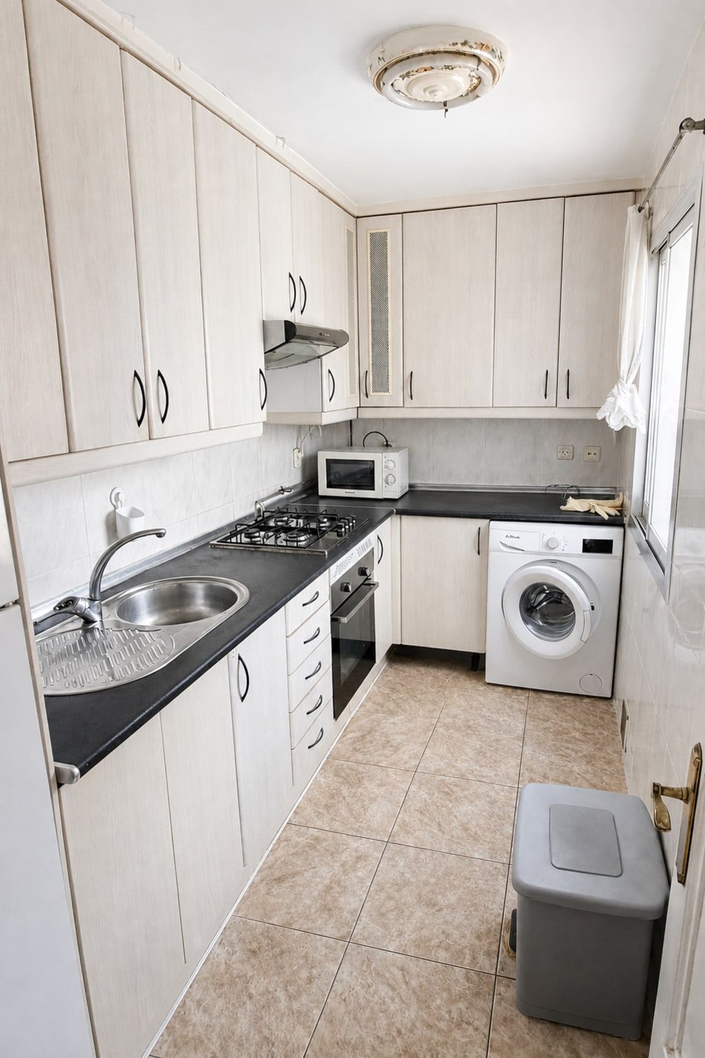 Habitación doble con balcón en Usera — foto 2