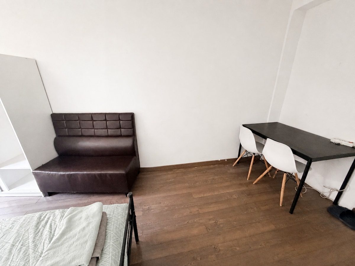 Habitación doble con balcón en Usera — foto 5