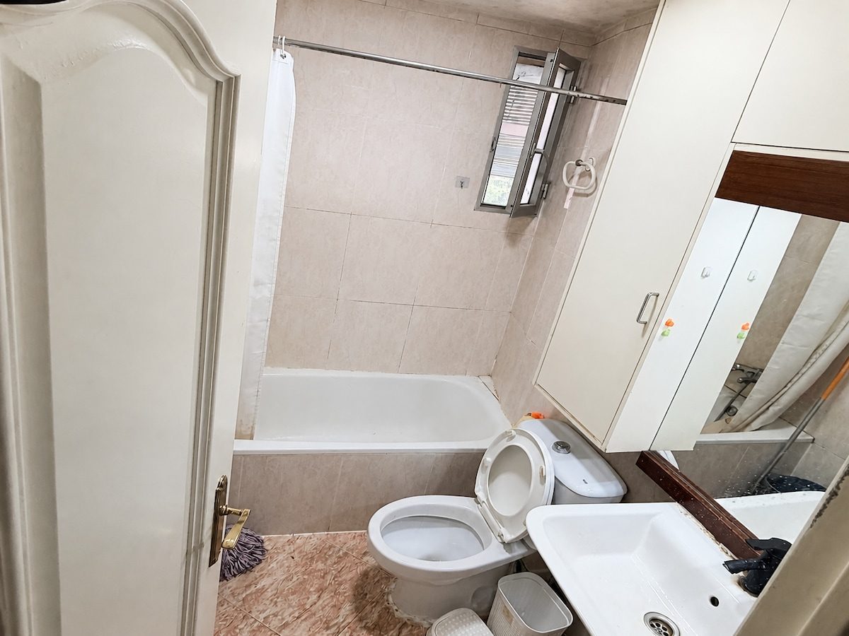 Habitación doble en Usera con aire acondicionado — foto 3